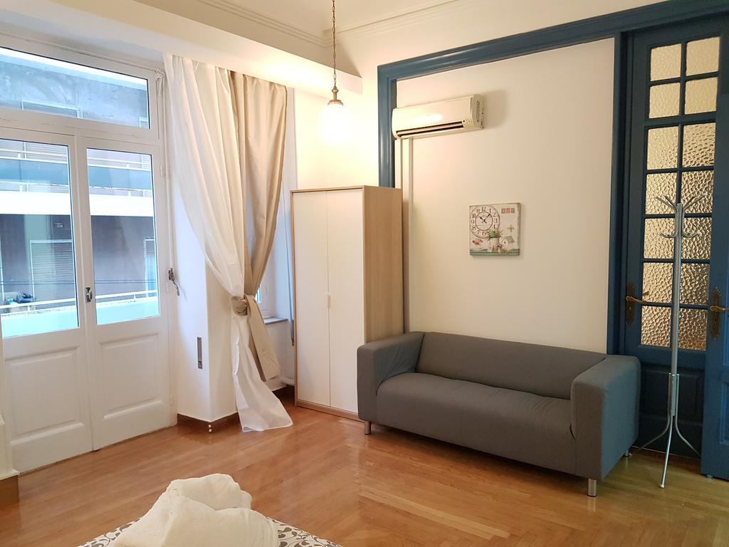Errathens Aegean Apartment - Athens Center, 5 BD, 2 BATH Buitenkant foto