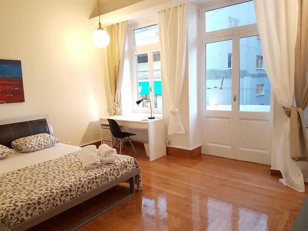 Errathens Aegean Apartment - Athens Center, 5 BD, 2 BATH Buitenkant foto