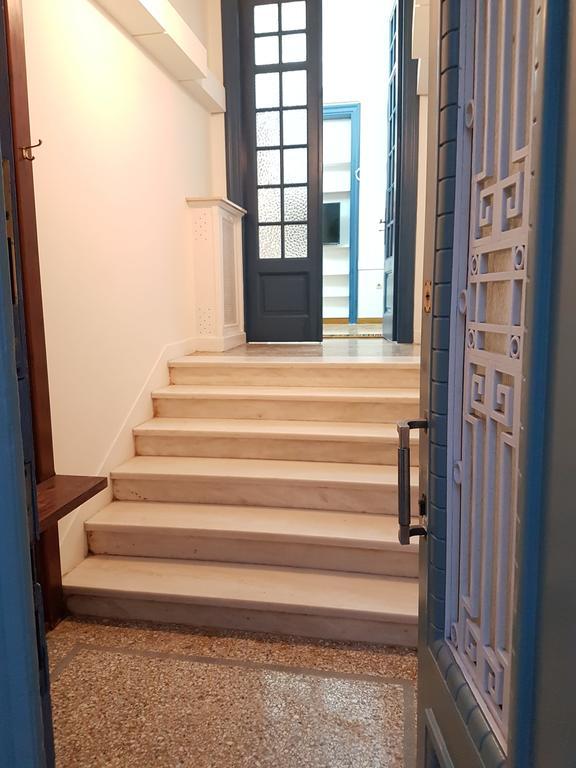 Errathens Aegean Apartment - Athens Center, 5 BD, 2 BATH Buitenkant foto