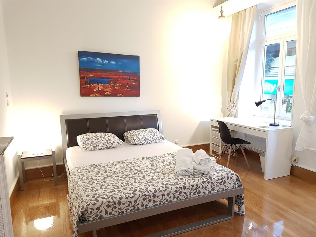 Errathens Aegean Apartment - Athens Center, 5 BD, 2 BATH Buitenkant foto